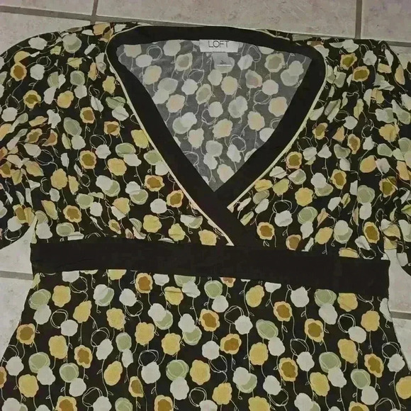 🌻NWOT LOFT TOP - Picture 3 of 3